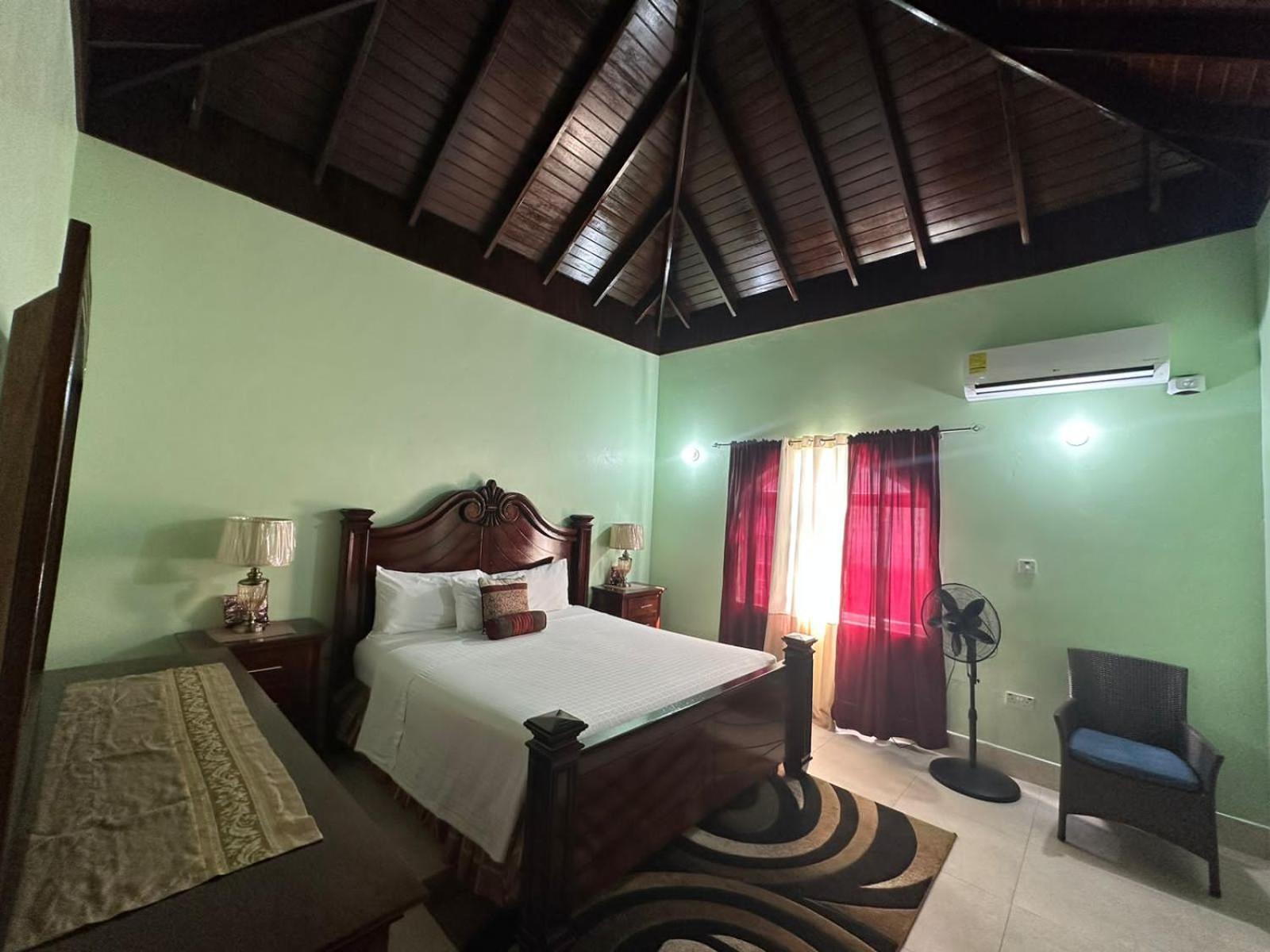 White House By White River Ocho Rios Exterior photo